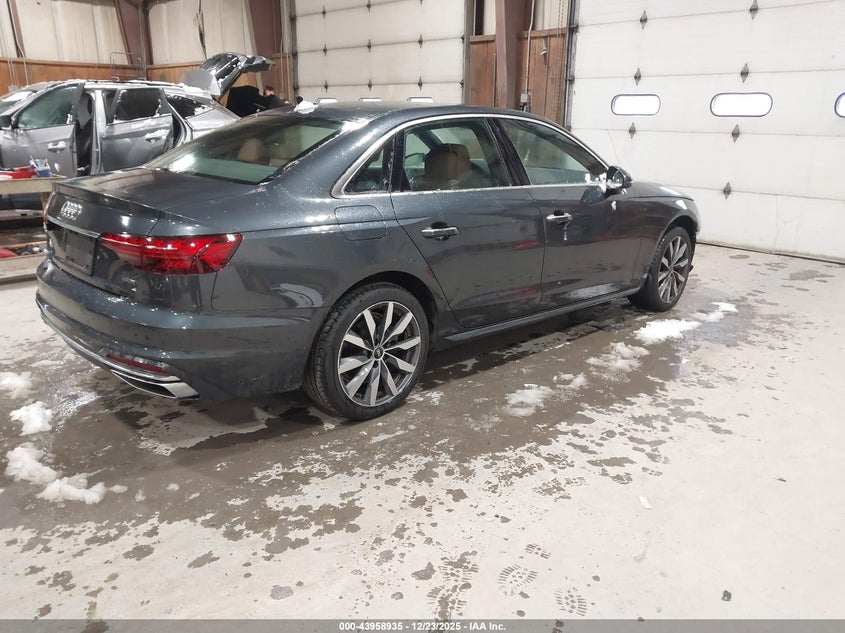 2022 Audi A4 Premium 40 Tfsi Quattro S Tronic