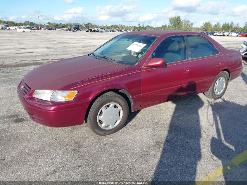 4T1BG22K5WU354768 1998 TOYOTA CAMRY photo no. 2