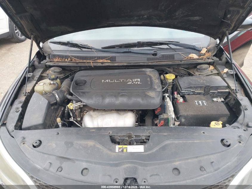 2017 Chrysler 200 Limited Platinum VIN: 1C3CCCABXHN500756 Lot: 43958988