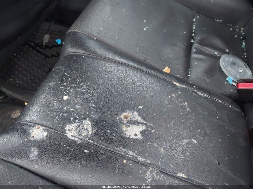 2014 Acura Ilx 2.0L VIN: 19VDE1F34EE002044 Lot: 43959023