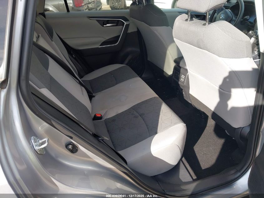 2020 Toyota Rav4 Xle VIN: 2T3W1RFV1LC049370 Lot: 43959041