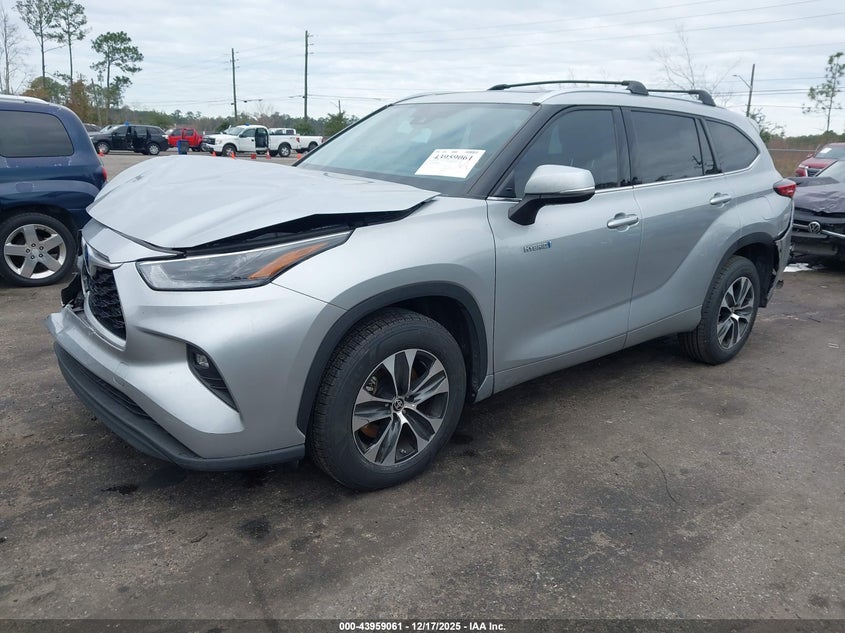 2021 Toyota Highlander Hybrid Xle