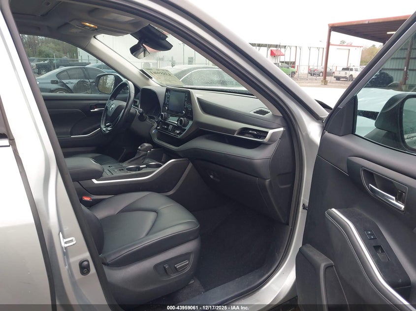 2021 Toyota Highlander Hybrid Xle