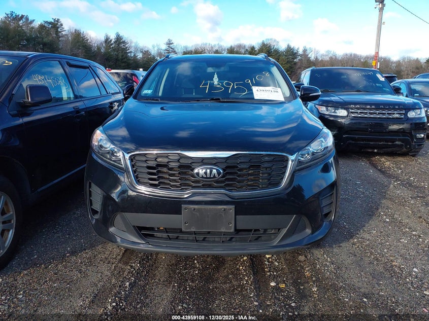 VIN 5XYPGDA53KG587285 2019 KIA SORENTO 3.3L S