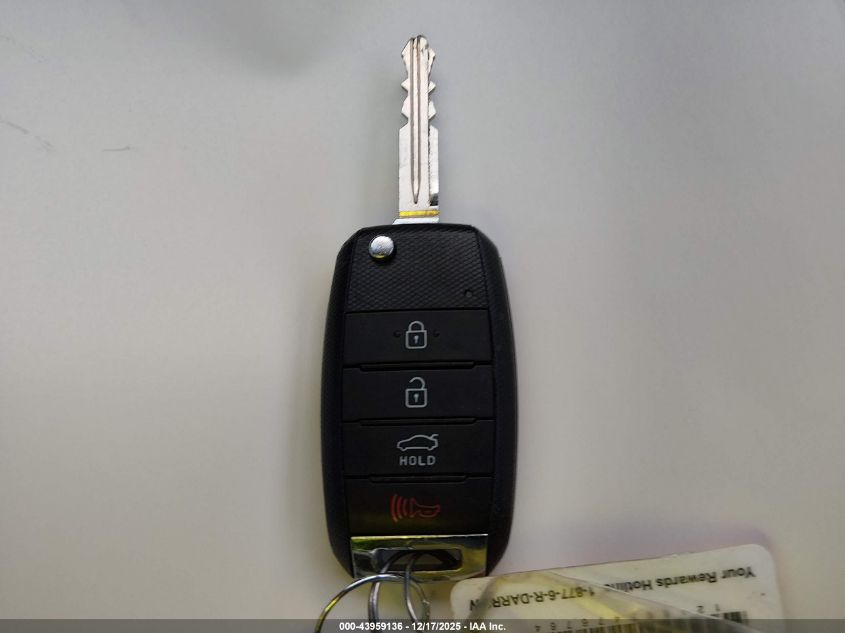 2018 Kia Forte Lx VIN: 3KPFK4A70JE270555 Lot: 43959136