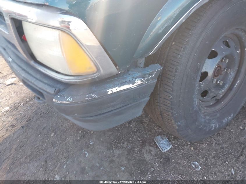 1996 Chevrolet Blazer VIN: 1GNDT13W0T2114529 Lot: 43959142