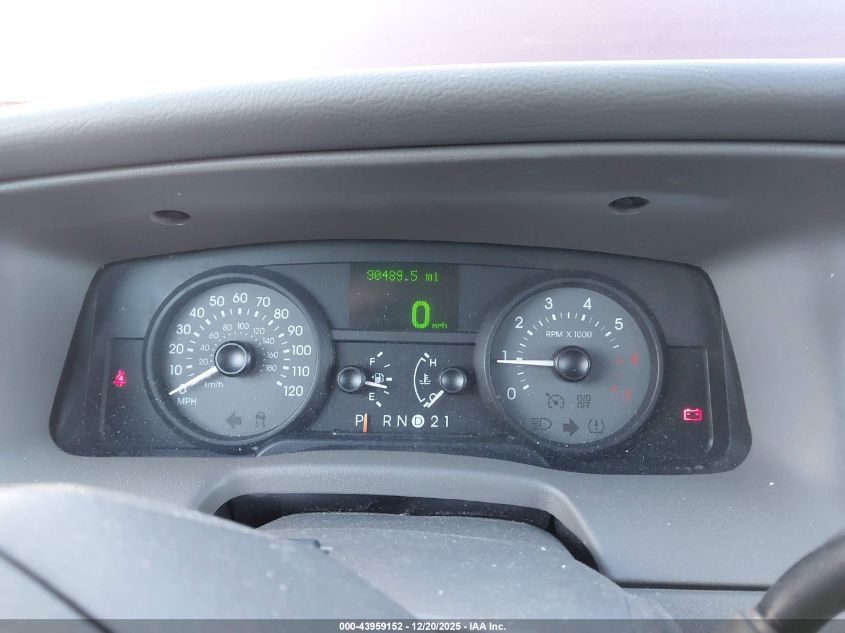 2007 Mercury Grand Marquis Ls VIN: 2MEFM75W47X613172 Lot: 43959152