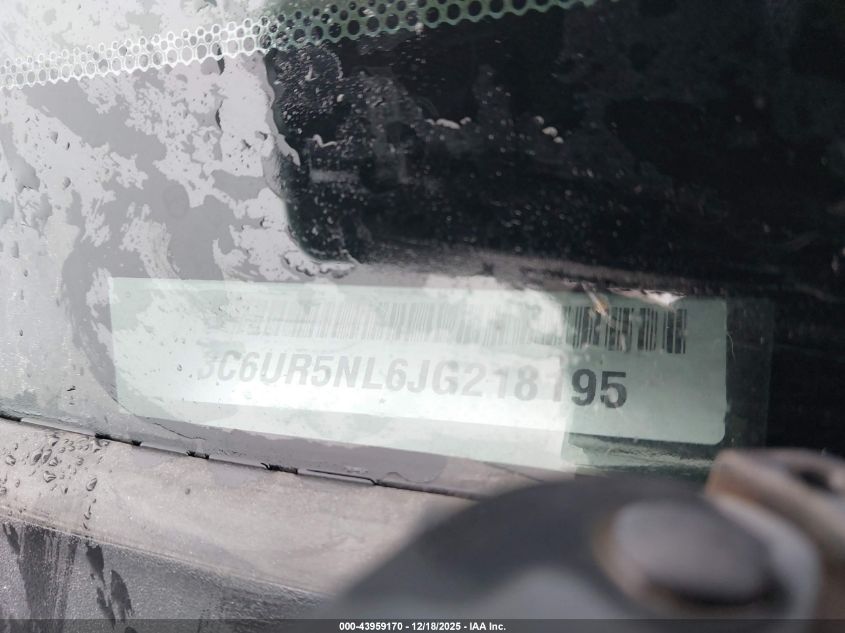 2018 Ram 2500 Laramie 4X4 6'4 Box VIN: 3C6UR5NL6JG218195 Lot: 43959170