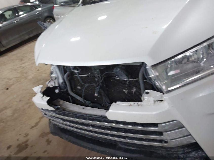 2017 Toyota Highlander Hybrid Le VIN: 5TDBGRFH2HS033127 Lot: 43959191