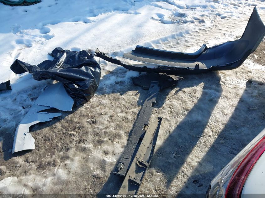 2022 Toyota Camry Le VIN: 4T1C11AK6NU075779 Lot: 43959199