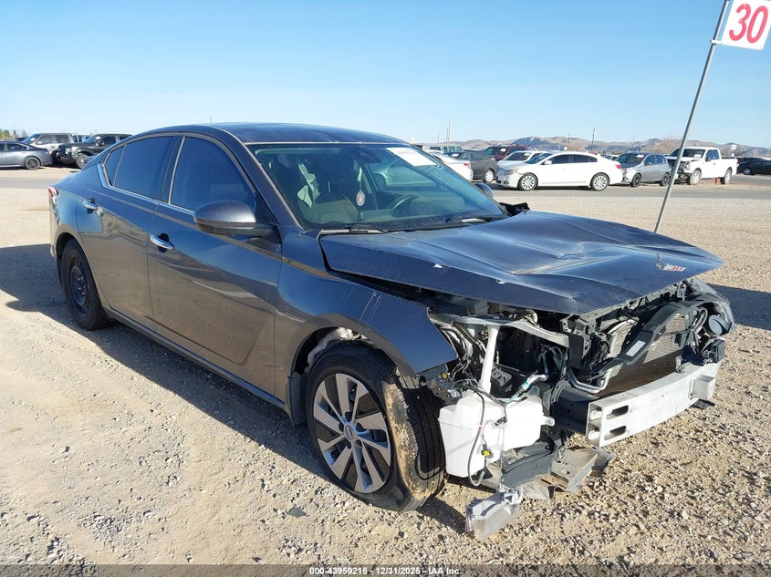 1N4BL4BV7NN311196 2022 Nissan Altima S Fwd auction photo 1