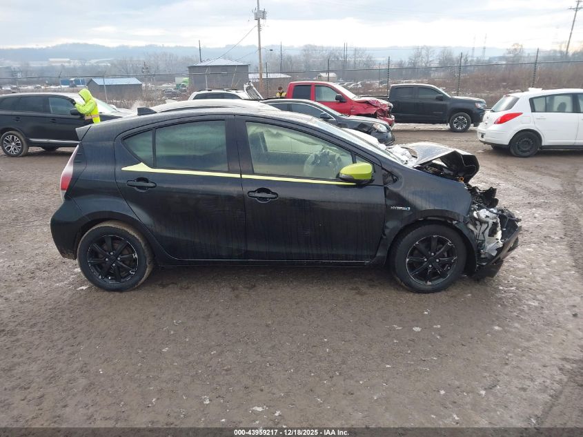 2016 Toyota Prius C Persona Series VIN: JTDKDTB37G1121361 Lot: 43959217