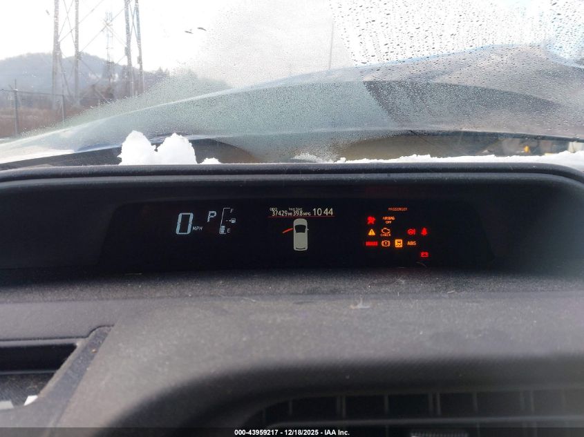 2016 Toyota Prius C Persona Series VIN: JTDKDTB37G1121361 Lot: 43959217