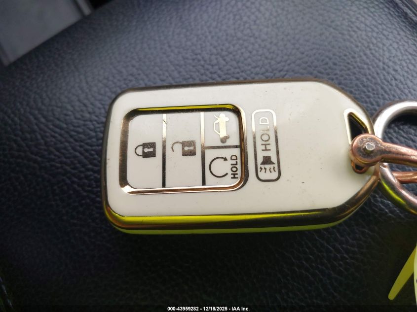 2016 Honda Cr-V Touring VIN: 5J6RM3H94GL032646 Lot: 43959282