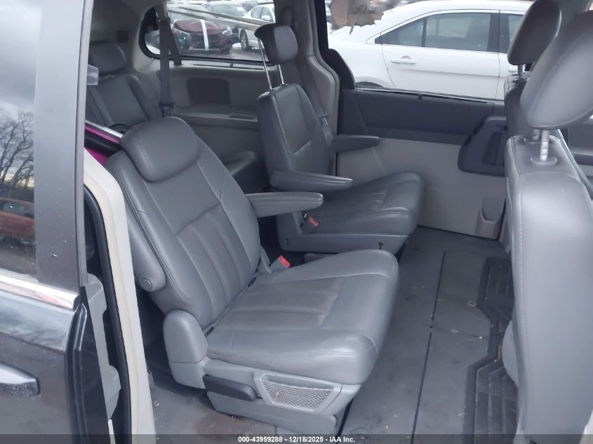 2008 Chrysler Town & Country Touring VIN: 2A8HR54P18R786849 Lot: 43959288