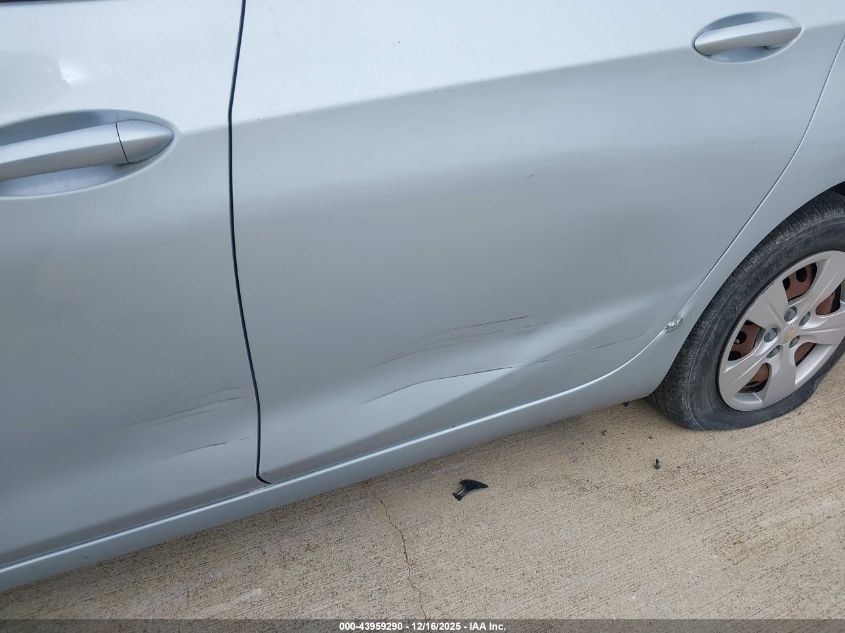 2018 Chevrolet Cruze Ls Auto VIN: 1G1BC5SMXJ7211477 Lot: 43959290