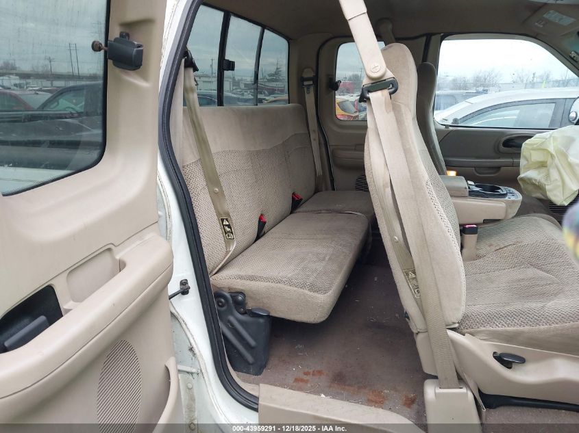 2000 Ford F-150 Lariat/Work Series/Xl/Xlt VIN: 1FTRX18L2YNB45370 Lot: 43959291