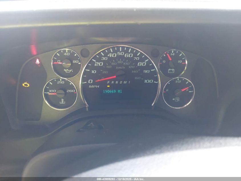 2012 GMC Savana 2500 Work Van VIN: 1GTW7FCAXC1201335 Lot: 43959293