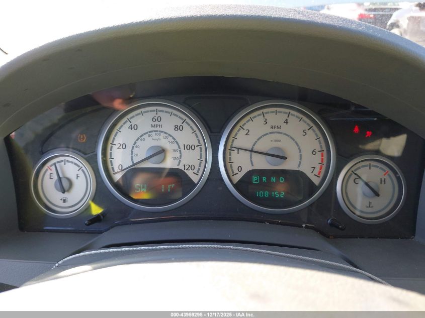 2010 Chrysler Town & Country Touring VIN: 2A4RR5D12AR105203 Lot: 43959295