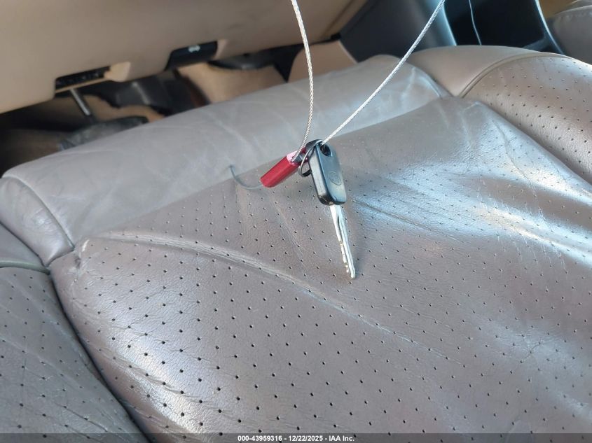 1998 Ford Explorer Eddie Bauer/Limited/Xl/Xlt VIN: 1FMZU34E4WZC15531 Lot: 43959316