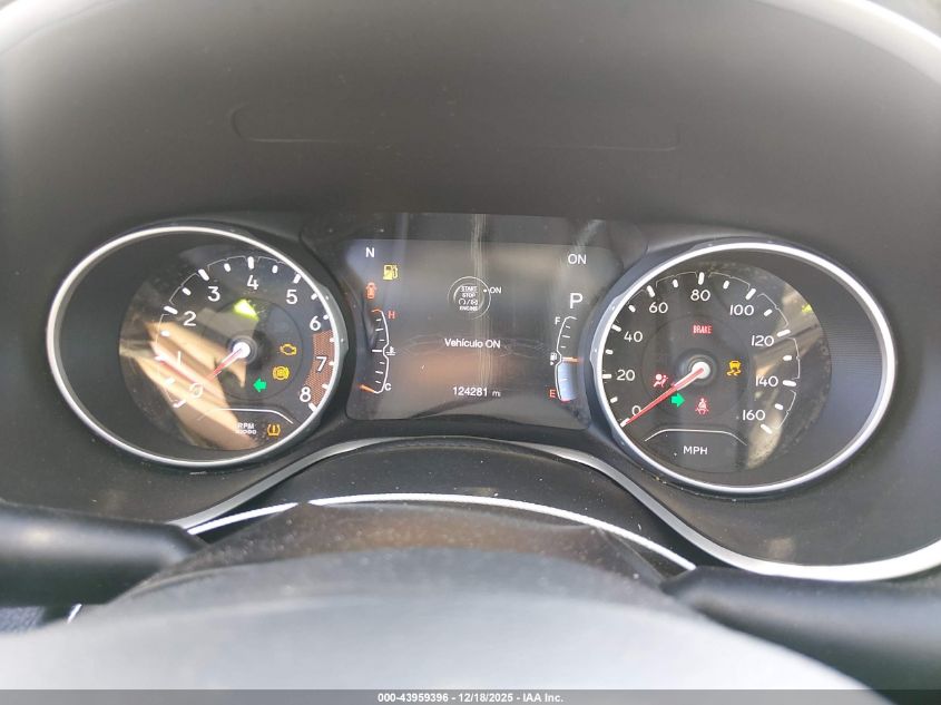 2019 Jeep Compass Latitude 4X4 VIN: 3C4NJDBB2KT760929 Lot: 43959396