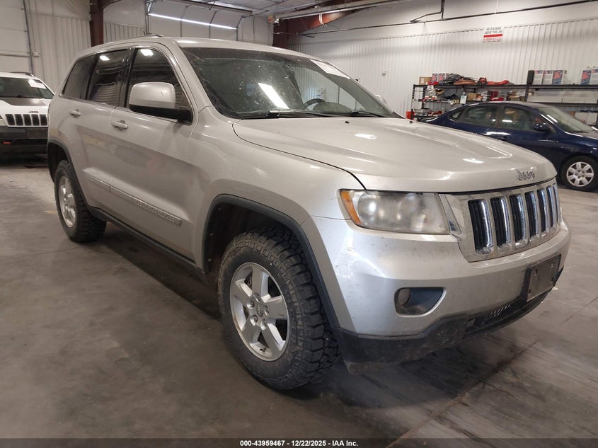 1C4RJEAG2DC621158 2013 Jeep Grand Cherokee Laredo auction photo 1