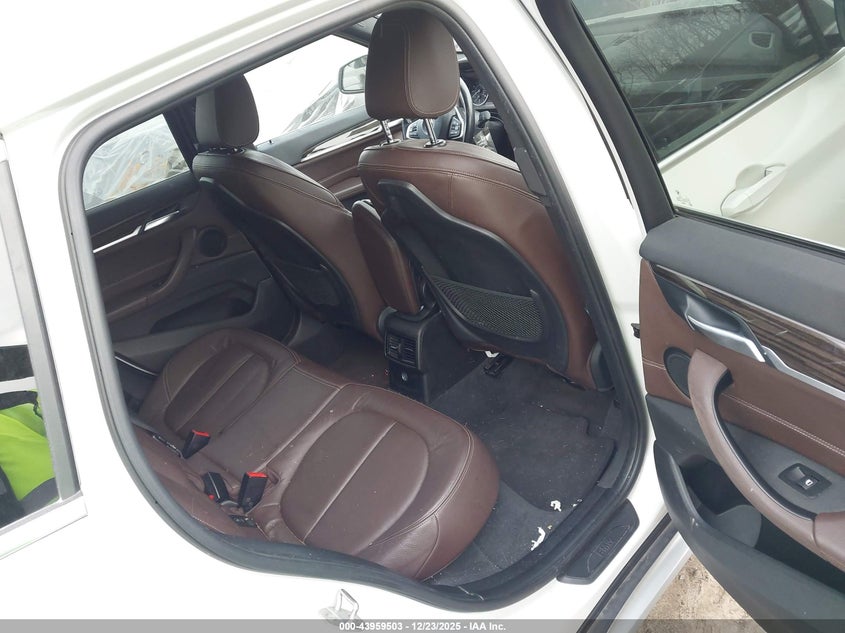 2018 BMW X1 xDrive28I VIN: WBXHT3C36J5F88899 Lot: 43959503