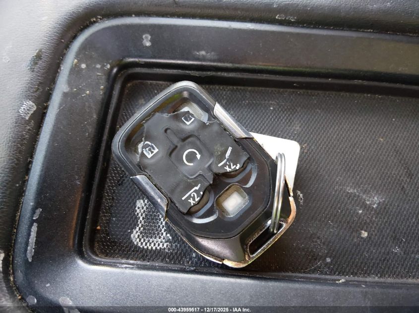 2015 Chevrolet Tahoe Ltz VIN: 1GNSKCKC9FR161826 Lot: 43959517