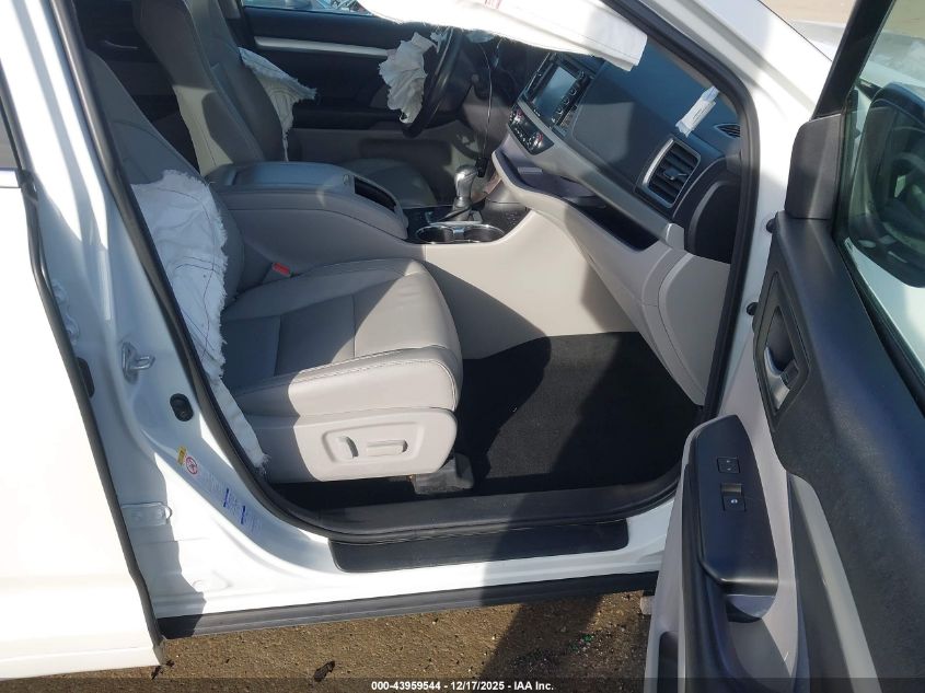 2018 Toyota Highlander Xle VIN: 5TDJZRFH6JS545016 Lot: 43959544