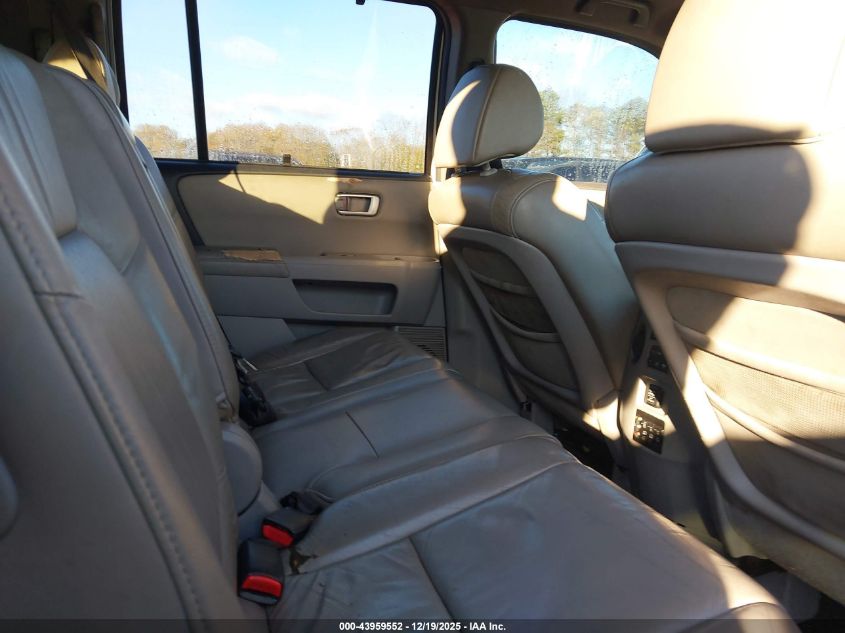 2011 Honda Pilot Touring VIN: 5FNYF4H99BB005861 Lot: 43959552