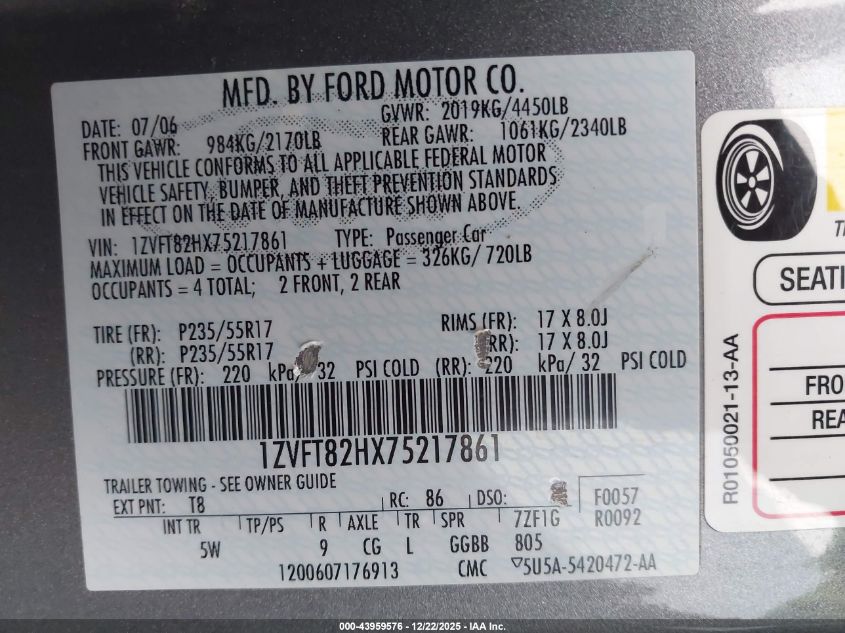 2007 Ford Mustang Gt Deluxe/Gt Premium VIN: 1ZVFT82HX75217861 Lot: 43959576