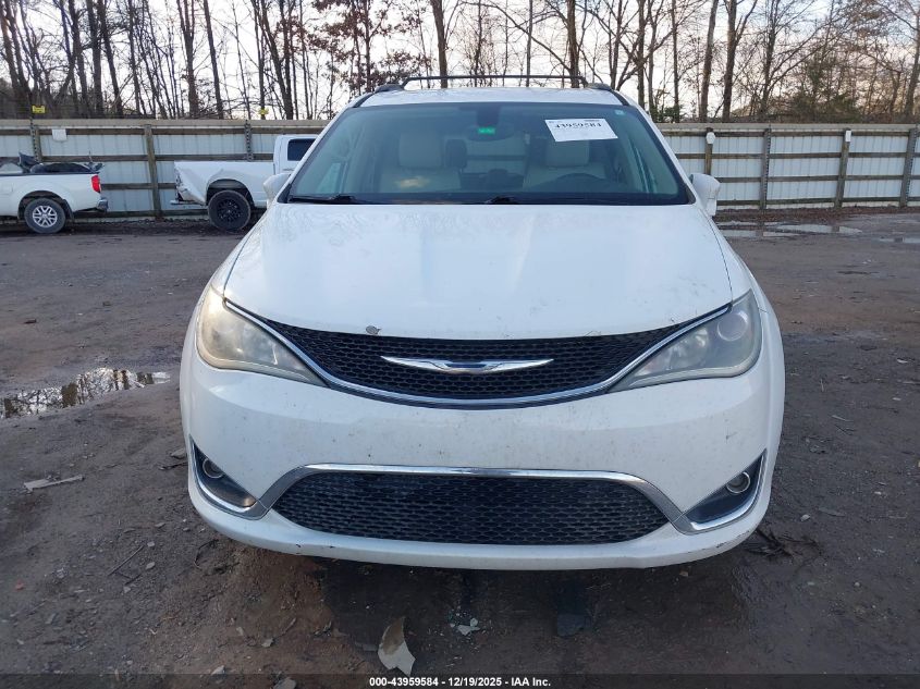 2017 Chrysler Pacifica Touring-L VIN: 2C4RC1BGXHR535207 Lot: 43959584