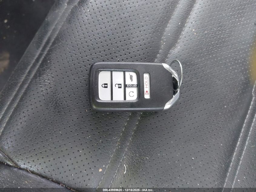 2020 Honda Cr-V Awd Touring VIN: 7FARW2H90LE001423 Lot: 43959620