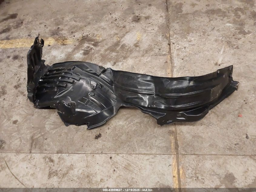 2023 Subaru Forester Premium VIN: JF2SKAEC0PH551392 Lot: 43959627