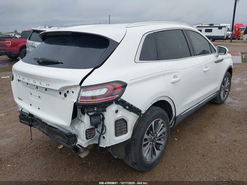 2022 Lincoln Nautilus Standard #4
