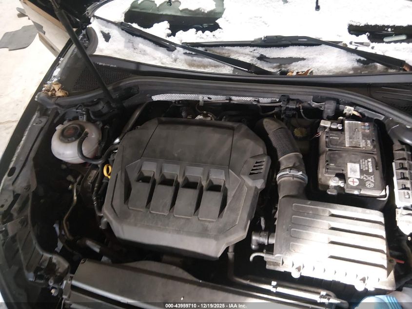 2020 Audi A3 Premium 45 Tfsi S Line Quattro S Tronic VIN: WAUBEGFF6LA100372 Lot: 43959710