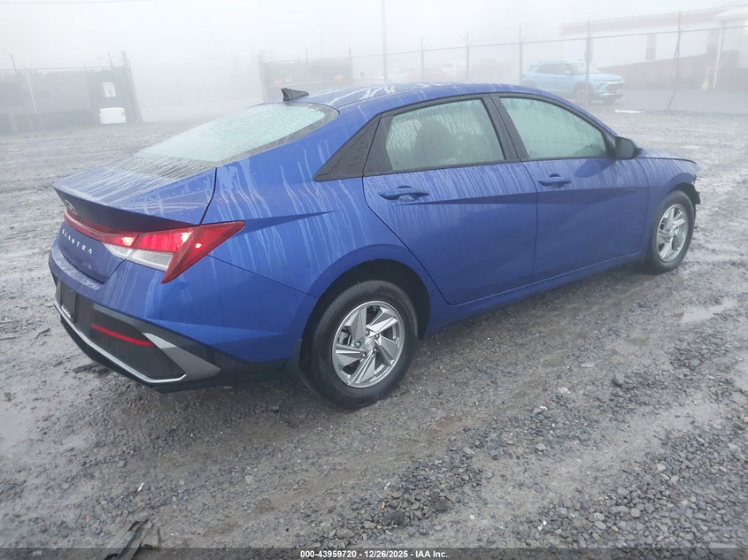 2025 Hyundai Elantra Se