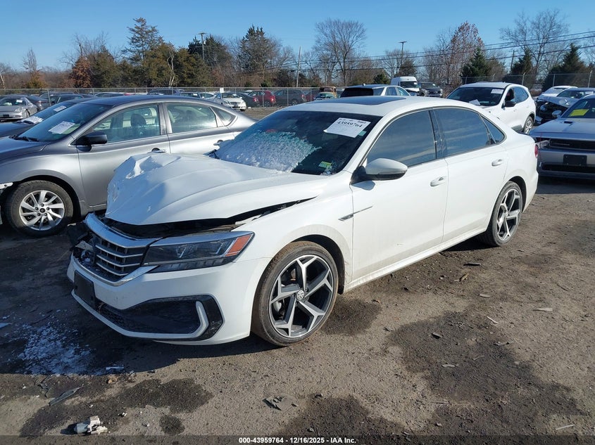 2021 Volkswagen Passat 2.0T R-Line