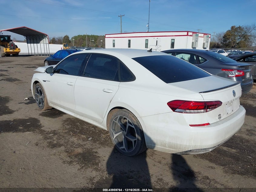 2021 Volkswagen Passat 2.0T R-Line