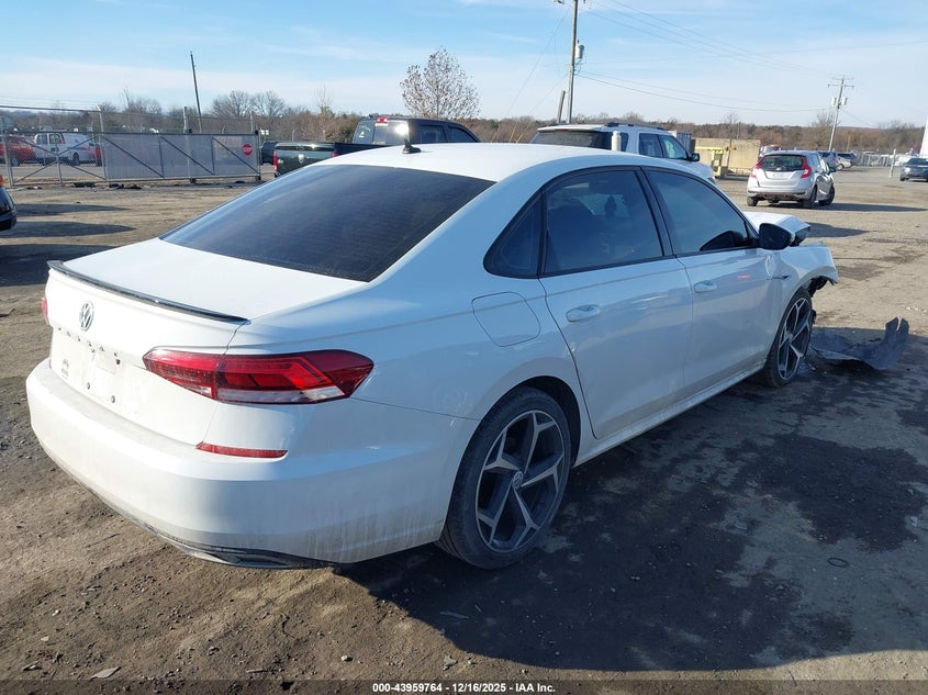 2021 Volkswagen Passat 2.0T R-Line