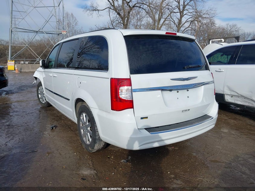 2016 Chrysler Town & Country Touring