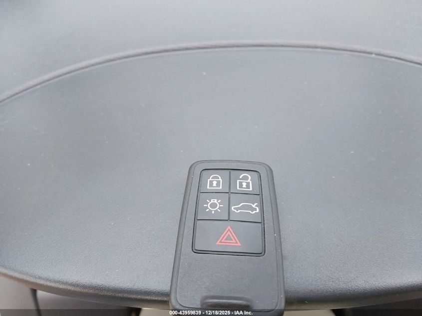 2015 Volvo Xc60 T6 VIN: YV4902RK4F2743603 Lot: 43959839