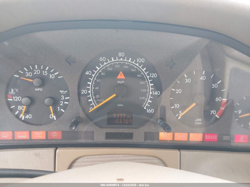 1999 Mercedes-Benz S 500 VIN: WDBGA51G2XA424710 Lot: 43959874