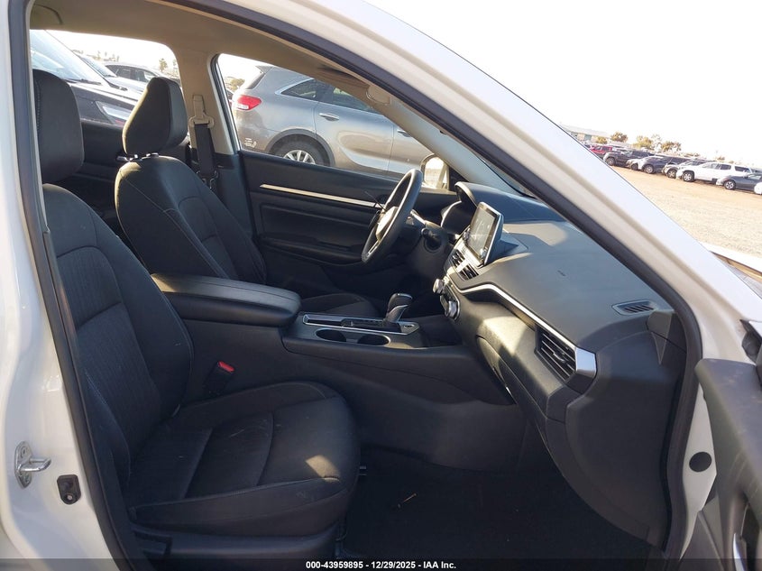 2022 Nissan Altima Sv Fwd