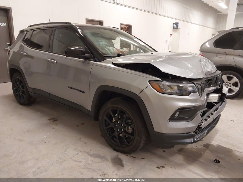 VIN 3C4NJCBBXNT210912 2022 JEEP COMPASS ALTITUDE FWD