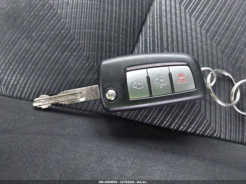 2015 Nissan Rogue S VIN: 5N1AT2MT4FC798727 Lot: 43959939