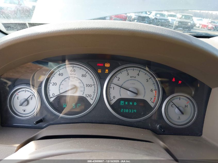 2008 Chrysler Town & Country Lx VIN: 2A8HR44H48R624040 Lot: 43959957