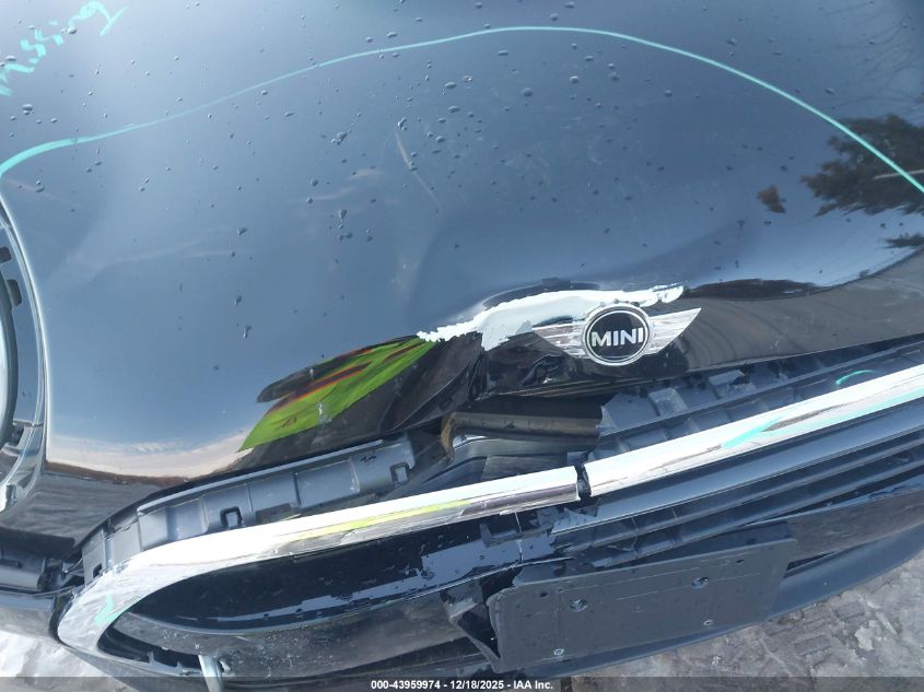 2017 Mini Clubman Cooper VIN: WMWLU1C52H2C41847 Lot: 43959974