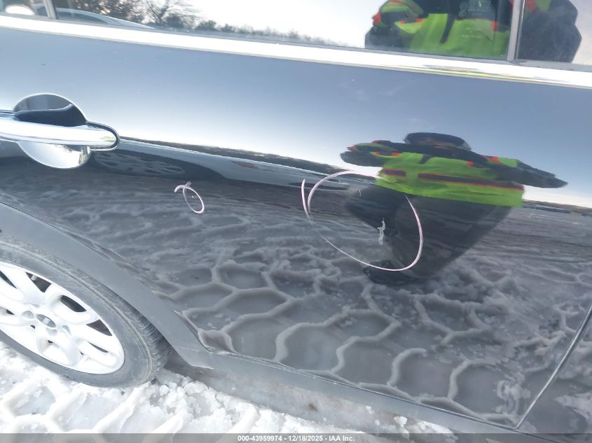 2017 Mini Clubman Cooper VIN: WMWLU1C52H2C41847 Lot: 43959974