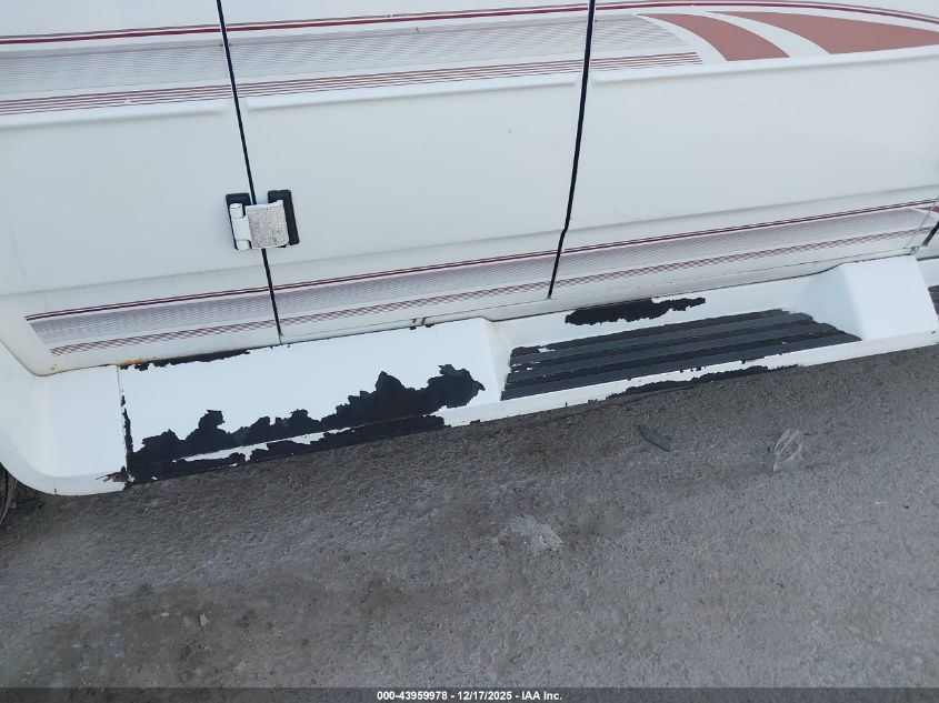 1994 GMC Rally Wagon / Van G2500 VIN: 1GDEG25KXRF535723 Lot: 43959978